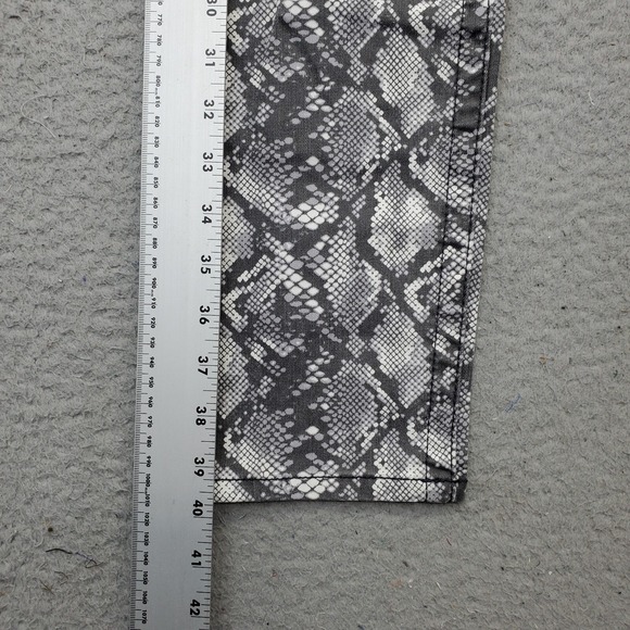 Seven7 Pants Womens Size 8 Multi Snakeskin Print 5 Pockets‎ High Rise Skinny Leg - Picture 3 of 8